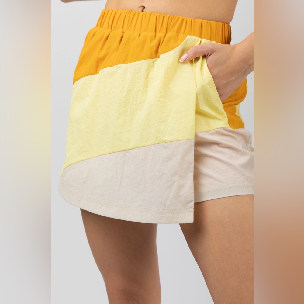 Very J Yellow and Cream Colorblock Skorts - Picture 3 of 4